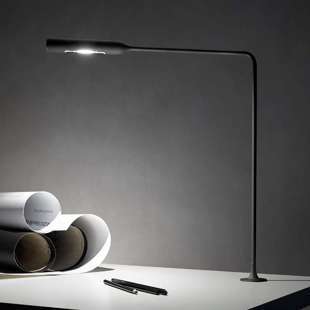 Lumina Flo Grommet LED Desk Lamp| Image:0