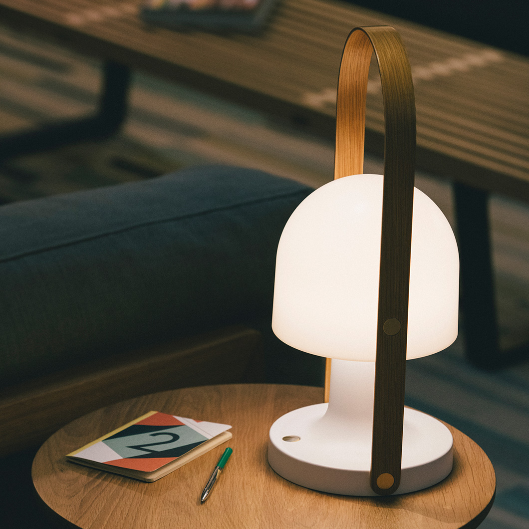 Marset FollowMe Portable Cordless LED Table Lamp| Image:12