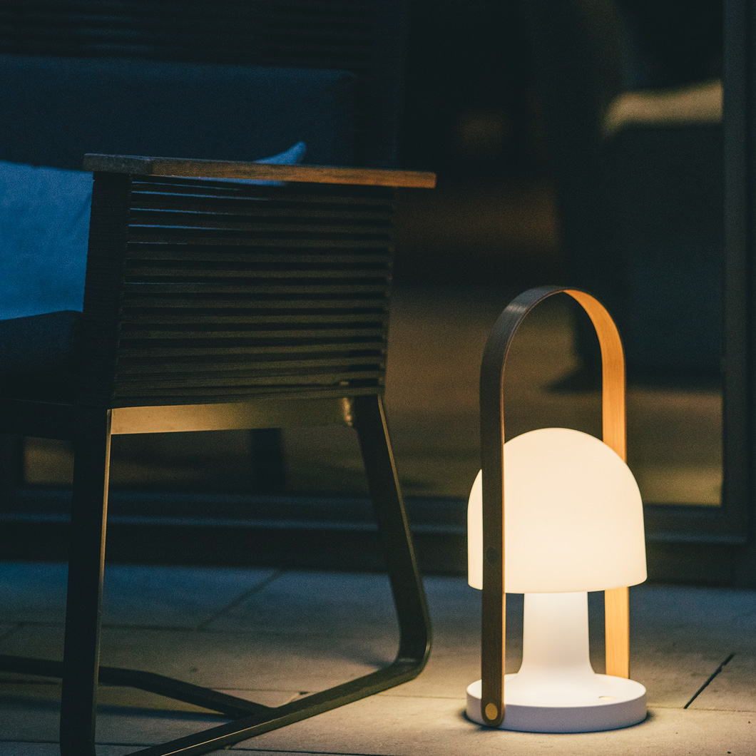 Marset FollowMe Portable Cordless LED Table Lamp| Image:14
