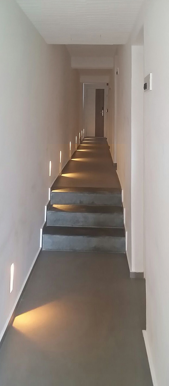 Recessed wall deals lighting hallway