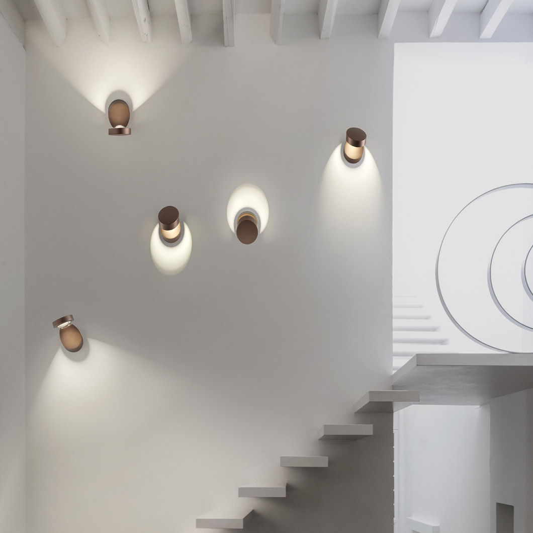 Pin light ceiling store design