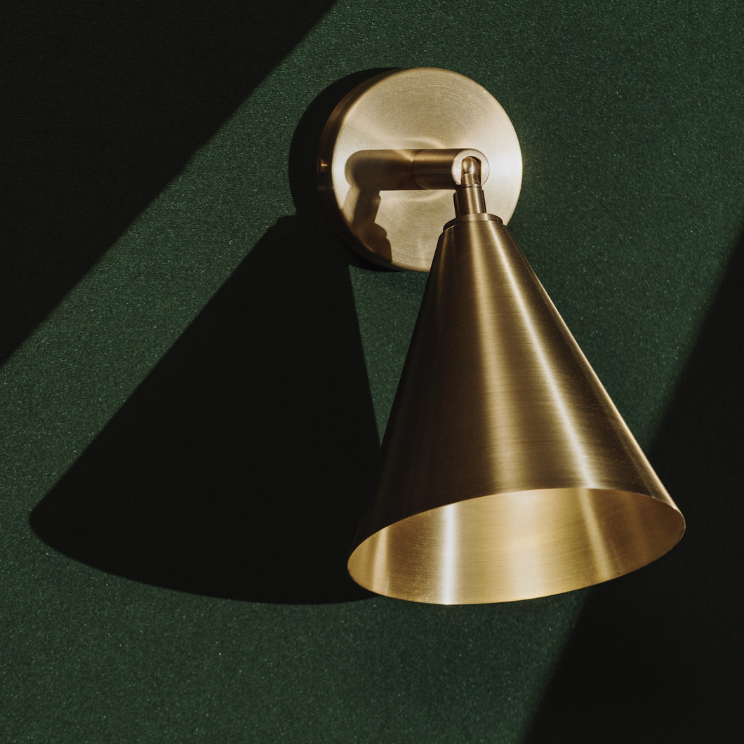 Contain Cone Wall Light| Image:1