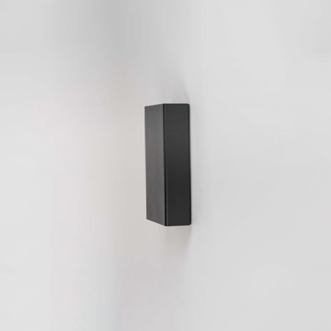 PVD Concept Nona Simply Pillar Medium LED Outdoor Wall Light