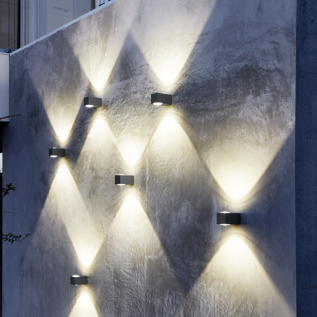 OUTLET IP44.DE Como Exterior Wall Light alternative image